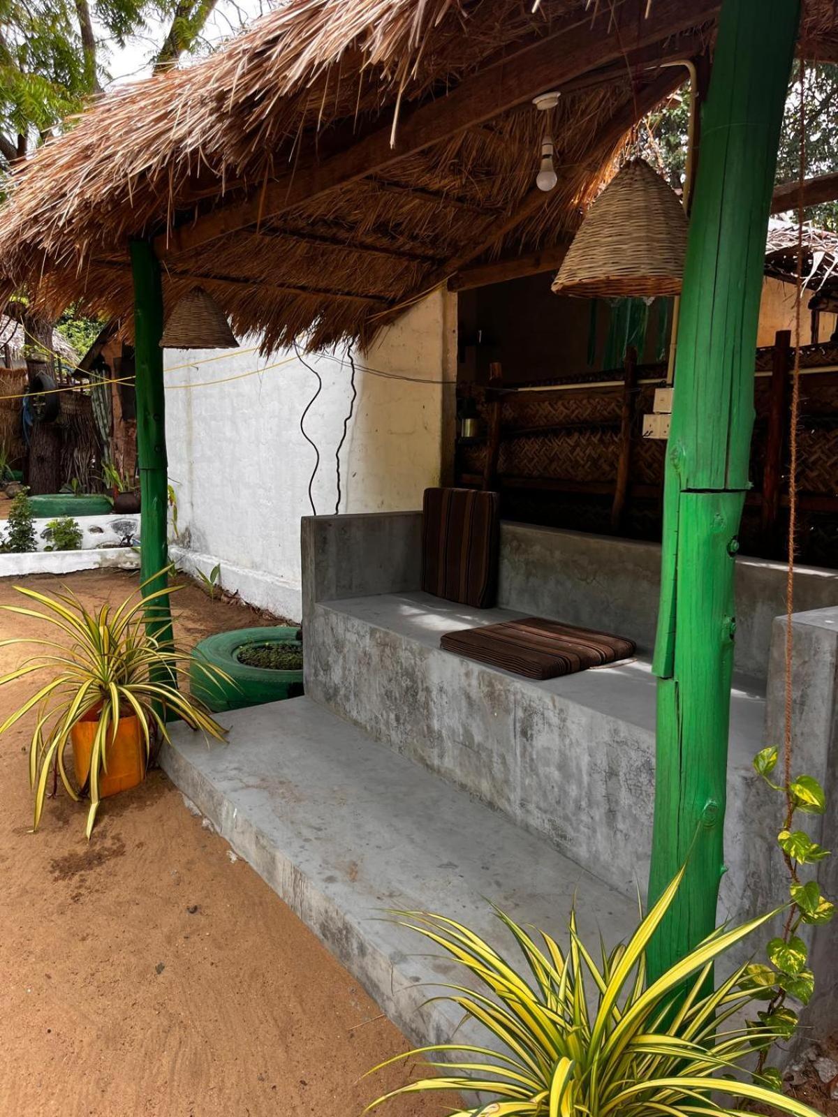 Surfing Lion Hostel Arugam Bay Kültér fotó