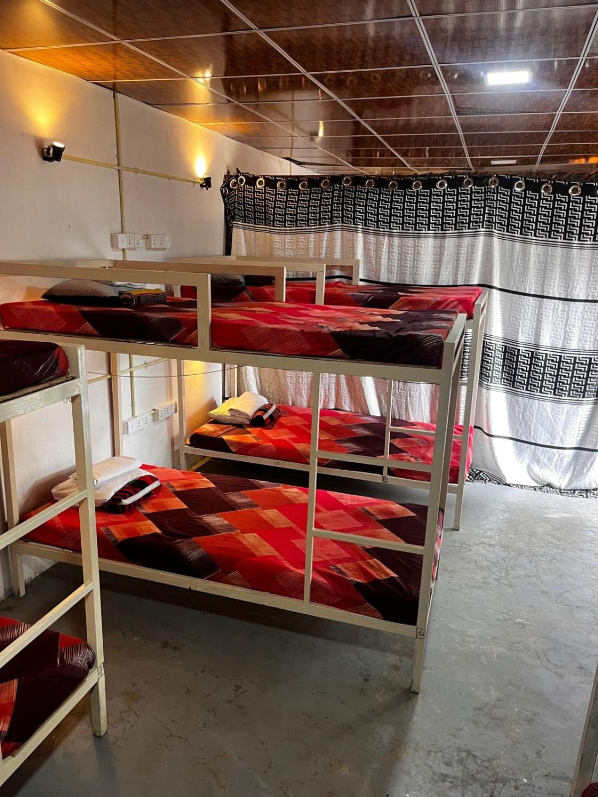 Surfing Lion Hostel Arugam Bay Kültér fotó